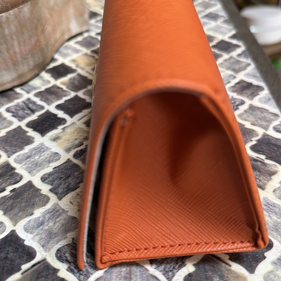 Tory Burch brand new sunglasses case orange plastic still on logo - Picture 3 of 6